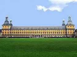 Hlavní budova