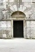 Vchod do mausolea