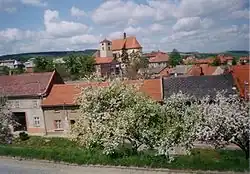 Určický kostel sv. Jana Křtitele.jpg