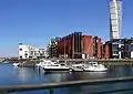 Pohled na Turning Torso od přístavu.