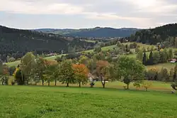Výhled cestou z Rybenských perničků na Březiny