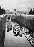 Lodě na zdymadle v roce 1911