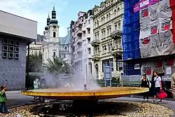 Vřídlo přemístěné před kolonádu