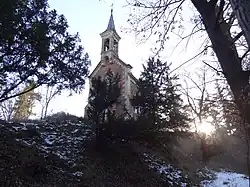 Všenory - pohřební kaple (11).JPG