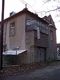 V Zátiší 54/10, bývalé občerstvení U Jandů, zřejmě poslední prodejna potravin v Zátiší