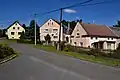 Usedlosti na návsi