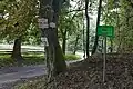Turistický rozcestník v místě zaniklé vesnice