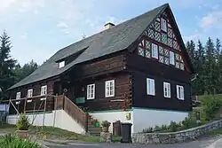 Valy u Mariánských Lázní (Schanz) - chalupa čp. 3 v ulici Pod Lesem (1).jpg