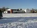 Sportovní hala ve Varnsdorfu se zasněženou atletickou dráhou