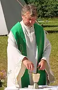 Vavřinec Skýpala slouží mši ve Svaté Maří