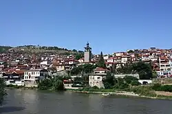 Veles se zvonicí