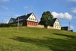 Domy čp. 22 a 122