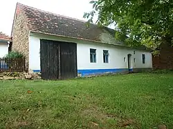 Jeden ze zachovaných tradičních domů