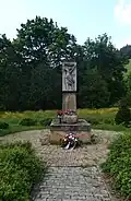 Velké Karlovice, pomník.jpg