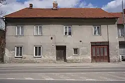 Velké Meziříčí - židovský dům čp. 100 na Novosadech (1).jpg