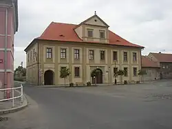 Velvary_KL_CZ_namesti_Krale_Vladislava_10_085.jpg