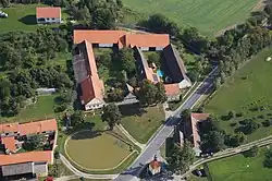 Venkovská usedlost (Záluží), Záluží 8.JPG