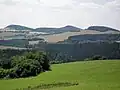 Pohled z rozvodí na Vepří, Čerčanský chlum, Častovku a Trkotín