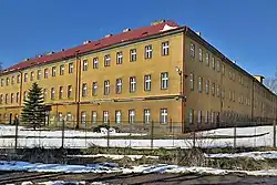 Budova ve Verneřicích, ve které byla (před rekonstrukcí) nejstarší přádelna ve střední Evropě