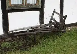 Ve vsi je veškeré dobové vybavení