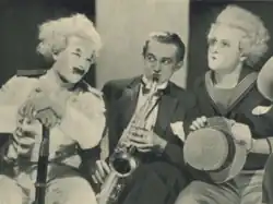 Jan Werich a Jiří Voskovec ve Vest Pocket Revue (časopis Pestrý týden, 1927)
