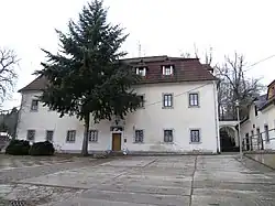 Vidžín (ČR, okres Plzeň sever), barokní fara čp. 8, dnes penzion "U Jakuba"..JPG