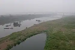 Řeka v Hanoji