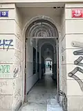 Vchod ze Spálené ulice