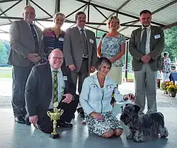 Závěrečné foto vítěze a všech rozhodčích 67. klubové výstavy KCHT