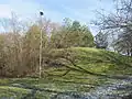 Val tvrziště nad vsí