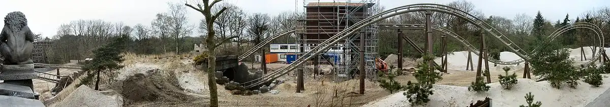 Horská dráha "Létající Holanďan" v zábavním parku Efteling