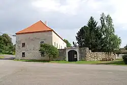 Vlksická tvrz