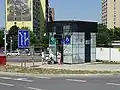 Výtah vedoucí z povrchu až do stanice metra, 2015
