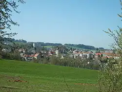 Zvlněná krajina v okolí Votic.