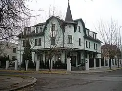 Hotel Villa Voyta u Alšových sadů v Praze-Lhotce (Tempo)