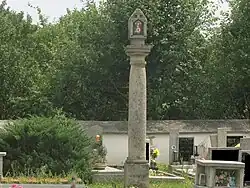 Vyšší Brod-boží muka vpravo za kostelem.jpg