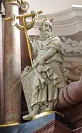 Socha Mojžíše na hlavním oltáři
