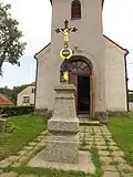 Kříž u kaple