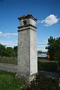 Wayside shrines in Studnice, Třebíč District.JPG
