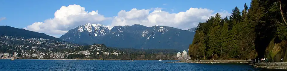 Pohled na okres West Vancouver ze Stanley Parku