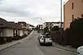 Západní pohled do ulice Jaroslava Heyrovského