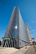 "Westgate Tower A" během dne