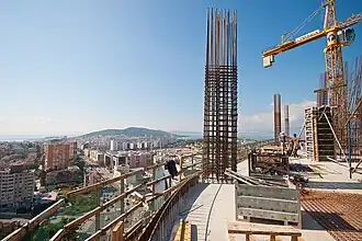 "Westgate Tower B" (Dalmatia Tower) během stavby, pohled z 16. patra