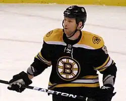 Dennis Wideman (28. listopadu 2009)