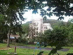 Pohled na někdejší továrnu založenou H.D. Lindheimem