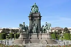 pomník Marie Terezie ve Vídni (22. května 2017)