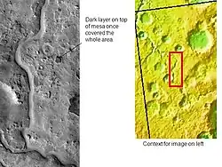 Údolí Auqakuh Vallis (HiRISE)