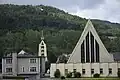 Nový betonový kostel