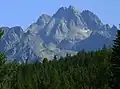 Ťažký štít, Vysoká, Dračí štít a úplně vpravo Ošarpance.