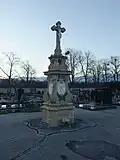 Kříž na hřbitově